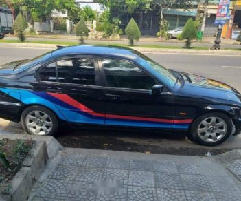 BMW 3 Series 318i 2002 - Cần bán gấp BMW 3 Series 318i đời 2002, nhập khẩu nguyên chiếc số sàn