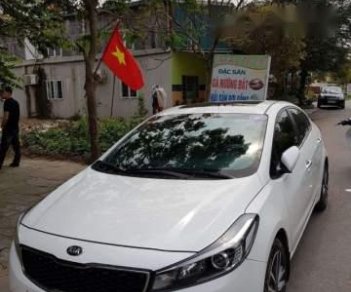 Kia Cerato  AT 2016 - Cần bán gấp Kia Cerato AT sản xuất 2016, màu trắng, chính chủ 