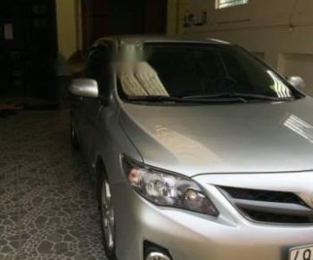 Toyota Corolla altis  2.0V  2013 - Cần bán xe Toyota Corolla altis 2.0V 2013, màu bạc chính chủ