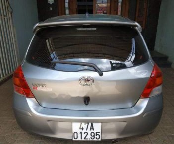 Toyota Yaris    2011 - Chính chủ bán Toyota Yaris đời 2011, màu xám, nhập khẩu nguyên chiếc