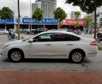 Nissan Teana 2011 - Bán Nissan Teana năm sản xuất 2011, màu trắng giá 490tr