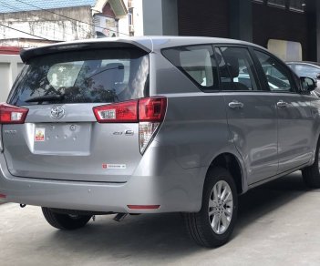 Toyota Innova 2.0E MT 2018 - Bán Toyota Innova 2018 model 2019