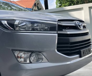 Toyota Innova 2.0E MT 2018 - Bán Toyota Innova 2018 model 2019