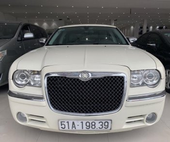 Chrysler 300C 2010 - Bán xe Chrysler 300C đời 2010, xe nhập, 980 triệu