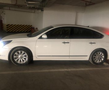 Nissan Teana 2010 - Bán ô tô Nissan Teana sản xuất năm 2010, màu trắng, nhập khẩu