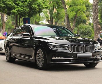 BMW 7 Series  740Li 2015 - Cần bán lại xe BMW 740Li đời 2016, màu đen số tự động