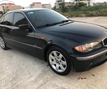 BMW 3 Series 318i 2002 - Cần bán BMW 318i năm sản xuất 2002, màu đen, xe nhập, giá 225tr