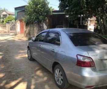 Toyota Vios   E  2010 - Cần bán xe Toyota Vios E năm 2010, màu bạc