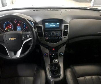 Chevrolet Cruze 1.6MT 2016 - Cần bán Chevrolet Cruze 1.6MT đời 2016, màu trắng có bảo hành chính hãng