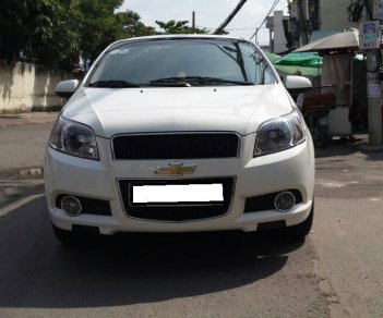 Chevrolet Aveo LT 2016 - Em bán Chevrolet Aveo 2016 LT số sàn, màu trắng