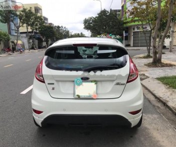 Ford Fiesta 1.0 Ecoboot 2014 - Cần bán xe Ford Fiesta 1.0 Ecoboot sản xuất năm 2014, màu trắng