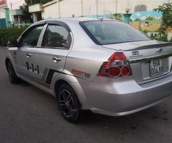 Chevrolet Aveo  MT 2012 - Bán Chevrolet Aveo MT sản xuất 2012, màu bạc, nội thất đẹp