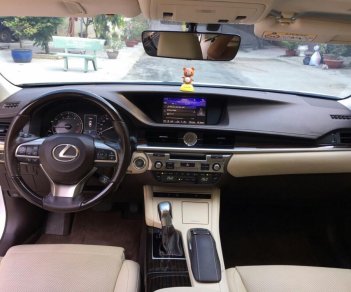 Lexus ES 250 2016 - Bán Lexus Es250 2016, đăng ký 2017 xe đẹp đi ít, bao kiểm tra tại hãng