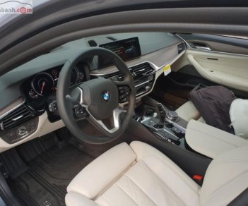 BMW 5 Series 530i 2018 - Bán BMW 5 Series 530i sản xuất năm 2018, màu xám, nhập khẩu