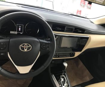 Toyota Corolla altis 1.8G CVT 2018 - Toyota Hải Dương bán xe Corola Altis 1.8 tự động phiên bản nâng cấp khuyến mại lớn, giao xe ngay. Gọi 0976394666