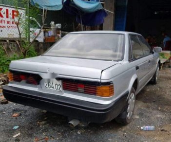 Nissan Bluebird 1988 - Bán ô tô Nissan Bluebird đời 1988, xe đẹp đồng sơn mới, máy lạnh nhạc
