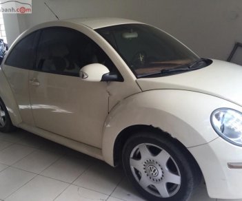 Volkswagen New Beetle 1.6 AT 2010 - Bán Volkswagen New Beetle 1.6 AT sản xuất năm 2010, màu kem (be), xe nhập, giá 600tr