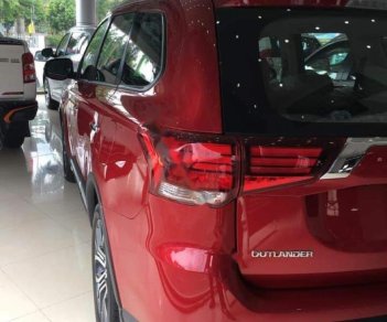 Mitsubishi Outlander 2.4 CVT Premium 2018 - Cần bán xe Mitsubishi Outlander 2.4 CVT Premium 2018, màu đỏ