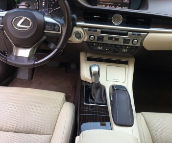 Lexus ES 250 2016 - Bán Lexus Es250 2016, đăng ký 2017 xe đẹp đi ít, bao kiểm tra tại hãng