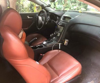 Hyundai Genesis 2.0 Turbo 2010 - Cần bán Hyundai Genesis 2.0 Turbo năm 2010, màu vàng, nhập từ Nhật, 555 triệu