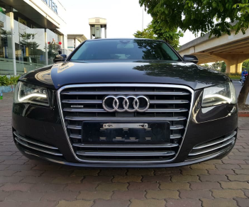 Audi A8 Quattro 3.0 2010 - Bán Audi A8 cực mới một chủ từ đầu