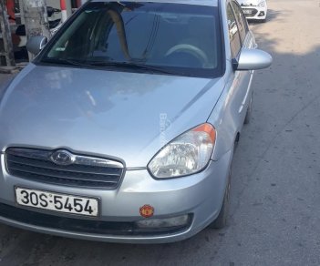 Hyundai Verna 2009 - Bán Hyundai Verna 2009 số tự động, màu bạc, nhập khẩu nguyên chiếc