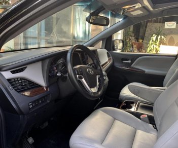 Toyota Sienna Limited 3.5 AT FWD 2015 - Bán Toyota Sienna Limited 3.5 nhập khẩu nguyên chiếc - LH 0941686789