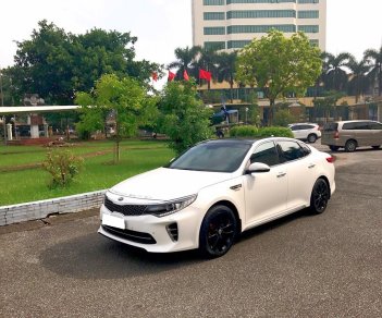 Kia K5 2017 - Gia đình cần bán kia K5 2017, số tự động, động cơ 2.0, màu trắng zin cực zin