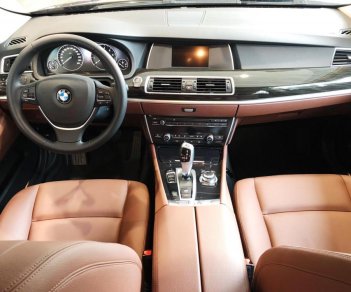 BMW 5 Series 528i GT 2017 - BMW 528i GT, 2017, sẵn xe giao ngay, hỗ trợ cho vay đến 85%