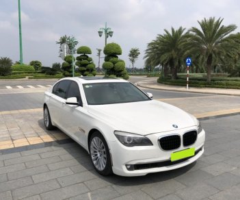 BMW 7 Series 750Li  2011 - Cần bán BMW 750Li sx 2011 màu trắng tinh. Nhập khẩu, đập thùng 1 đời chủ.