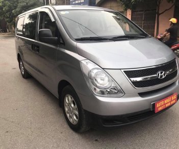 Hyundai Starex 2016 - Bán xe Hyundai Starex tải Van, đời 2016, máy dầu, số sàn, 6 chỗ, 670 kg. Xe được nhập khẩu nguyên chiếc từ Hàn Quốc