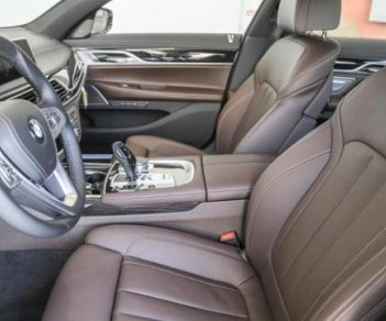 BMW 7 Series 740 Li 2018 - Cần bán xe BMW 740 Li sản xuất 2018