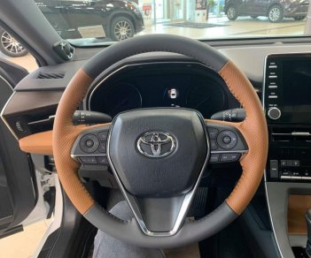 Toyota Avalon Limited 2018 - Bán Toyota Avalon Limited model 2019, màu trắng, nhập Mỹ