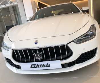 Maserati Ghibli Granlusso 2018 - Bán Maserati Ghibli Granlusso đời mới nhất vừa về Việt Nam. Xe Maserati giá siêu hấp dẫn