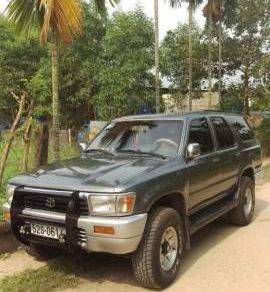 Toyota 4 Runner 1990 - Bán Toyota 4 Runner đời 1990, màu bạc, xe nhập giá cạnh tranh