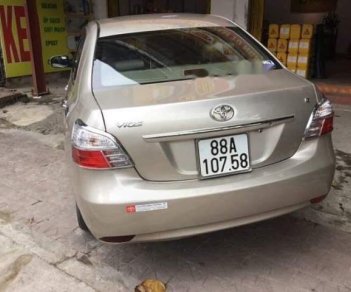 Toyota Vios 2013 - Bán xe Toyota Vios sản xuất năm 2013, màu bạc