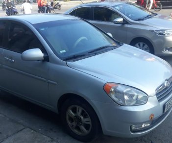 Hyundai Verna 2009 - Cần bán xe Hyundai Verna 1.4L số tự động, sản xuất 2009 AT, màu bạc, xe nhập