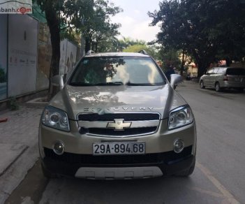 Chevrolet Captiva LT 2009 - Bán ô tô Chevrolet Captiva LT 2009, xe gia đình công chức sử dung cẩn thận, còn rất mới