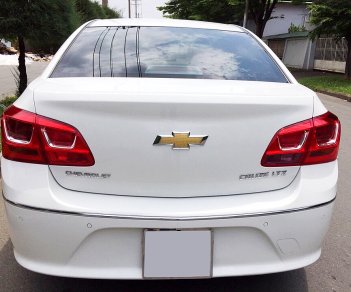 Chevrolet Cruze ltz 2015 - Bán nhanh Chevrolet Cruze LTZ 2015 màu trắng, xe mình đứng tên