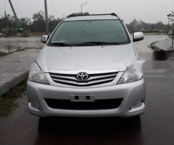 Toyota Innova MT 2011 - Cần bán Toyota Innova MT đời 2011, màu bạc