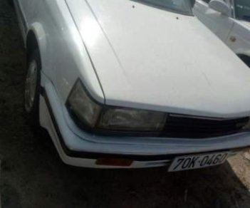 Nissan Bluebird MT 1987 - Cần bán xe Nissan Bluebird MT năm 1987, màu trắng, xe nhập