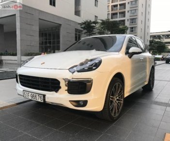 Porsche Cayenne 2016 - Cần bán Porsche Cayenne năm sản xuất 2016, màu trắng, nhập khẩu như mới