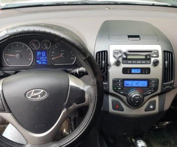 Hyundai i30 CW 1.6 AT 2011 - Bán Hyundai i30 CW 1.6 AT đời 2011, màu trắng, xe nhập, giá chỉ 395 triệu