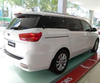 Kia Sedona Platinum G 2018 - Bán xe Kia Sedona Platinum G sản xuất năm 2018, màu trắng