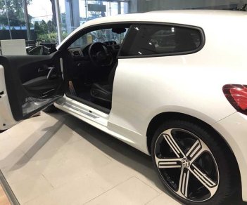 Volkswagen Scirocco 2018 - Trắng Ngọc Trinh, bán xe Đức 280 ngựa, tặng tiền mặt, tặng túi Gucci, mua xe không đụng hàng