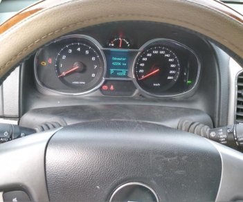 Chevrolet Captiva LTZ 2015 - Bán xe Chevrolet Captiva LTZ 2015, số tự động, màu trắng, xe nhà đi