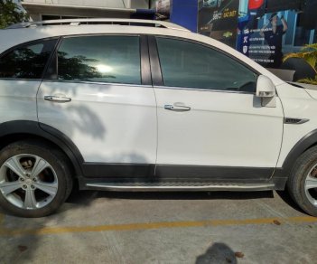 Chevrolet Captiva LTZ 2015 - Bán xe Chevrolet Captiva LTZ 2015, số tự động, màu trắng, xe nhà đi