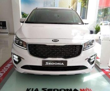 Kia Sedona Platinum G 2018 - Bán xe Kia Sedona Platinum G sản xuất năm 2018, màu trắng