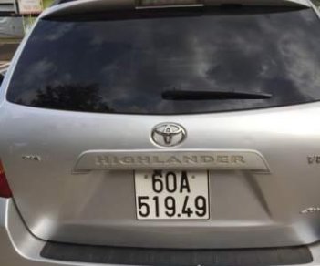 Toyota Highlander 2007 - Bán Toyota Highlander đời 2007, màu bạc, xe nhập, giá 715tr