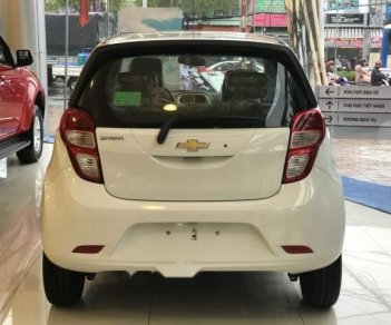 Chevrolet Spark LS  2018 - Cần bán Chevrolet Spark LS đời 2018, màu trắng, giá chỉ 359 triệu